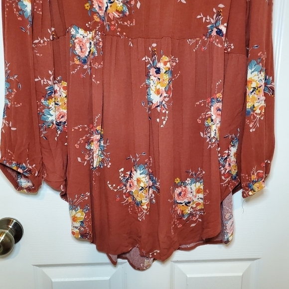 Torrid Women's Babydoll Challis Keyhole Tunic Top - Plus Size 3 (3X) - Picture 6 of 11